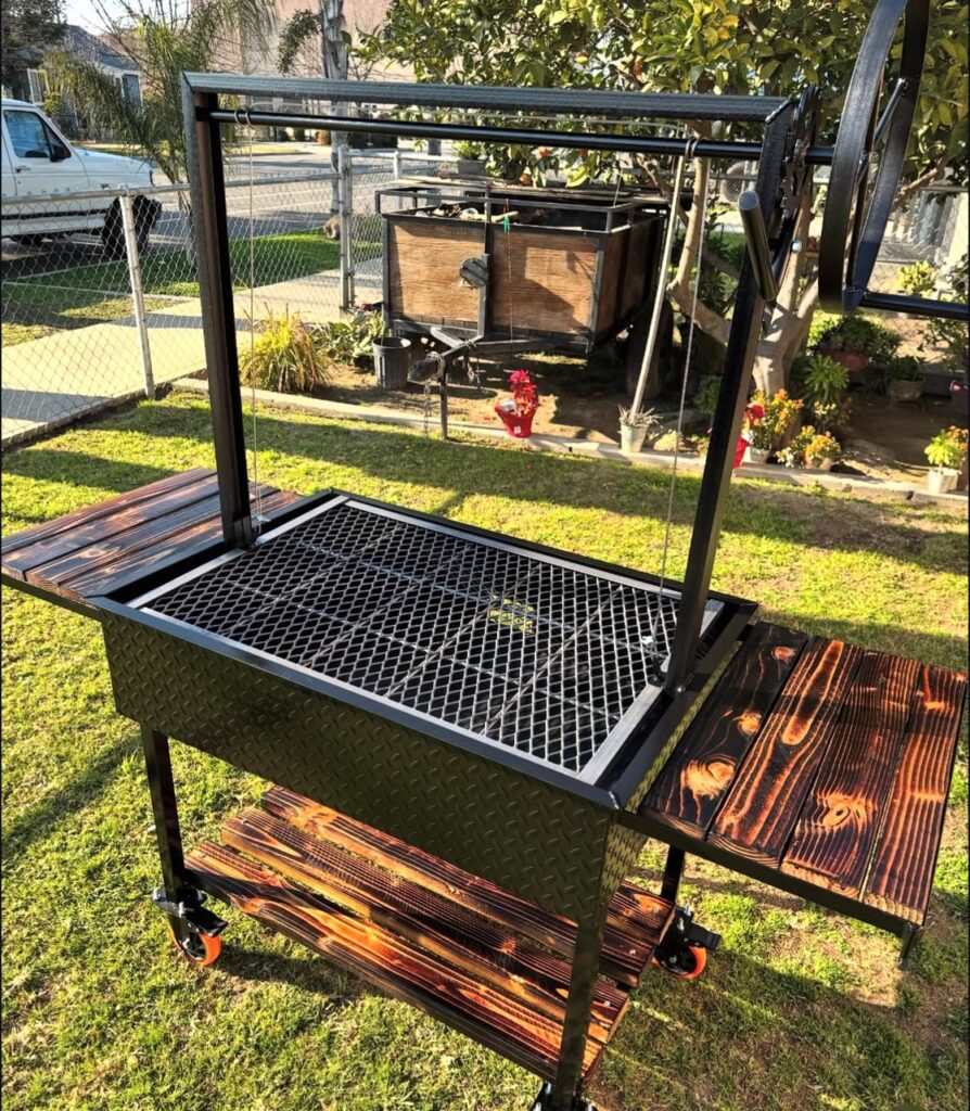 Charcoal BBQ Grill With Wooden Sides 30x20